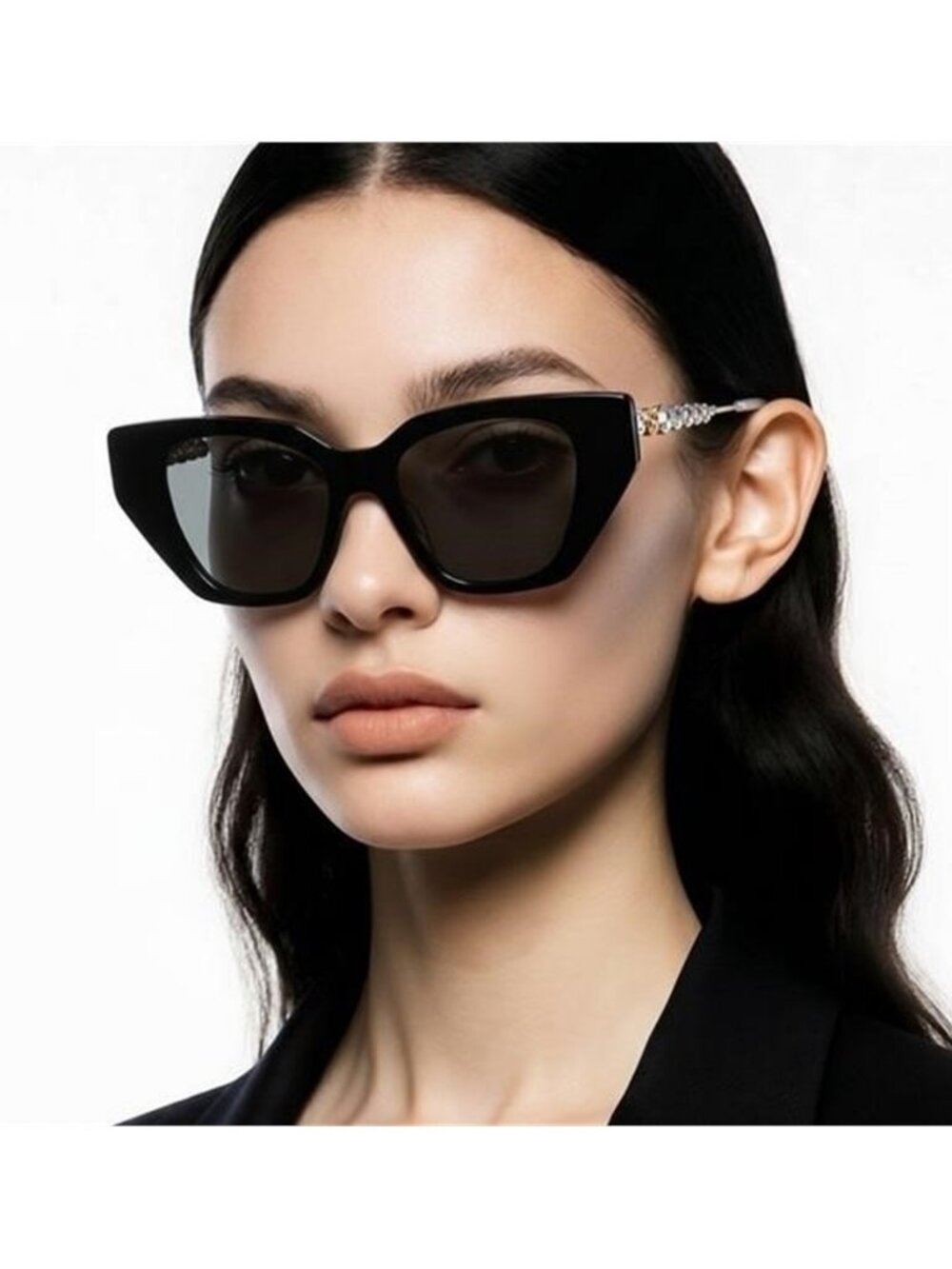 New Authentic Gucci Black Cat-Eye Sunglasses GG0641s 001
